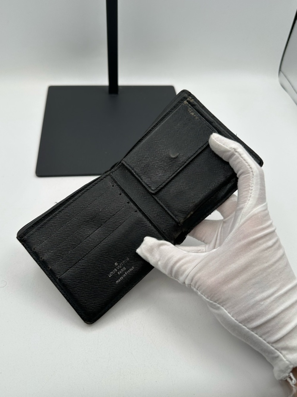 Louis Vuitton Damier Bi Fold Wallet - Picture 9 of 15